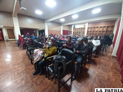 En esta asamblea criticaron el trabajo de las autoridades/ LA PATRIA 
