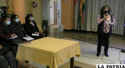 Capacitación en educación en salud para la vida / SEDES