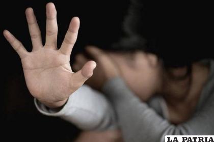 La víctima fue contactada por las redes sociales 
/ Internet