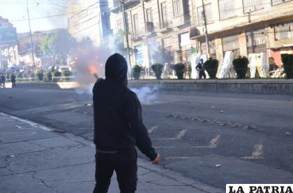 El enfrentamiento en la avenida Montes fue intenso /LA PATRIA
