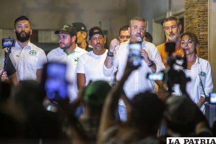 Dirigentes cívicos anunciaron que continúa el paro / APG