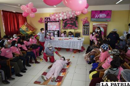 Recomiendan a las mujeres realizarse un examen de mamas regularmente / SEDES