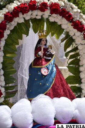 La patrona de los orureños fue la protagonista durante toda la entrada