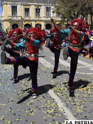 Agilidad de los alumnos del ??Ignacio León? 2 en la danza de los Wititis 