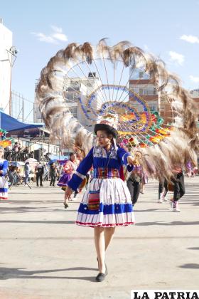 Vistoso sombrero de los suris