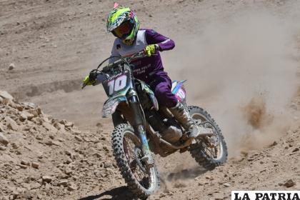 Celinda Cutipa terminó en el segundo lugar en la Clase Damas MX /Emilio Castillo