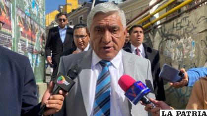Iván Arias, alcalde de La Paz, abordado por medios locales /RRSS