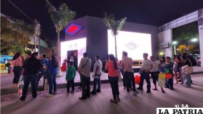 Este año 464.462 personas visitaron la feria. Más de 2000 empresas participaron de este evento / LA PATRIA
