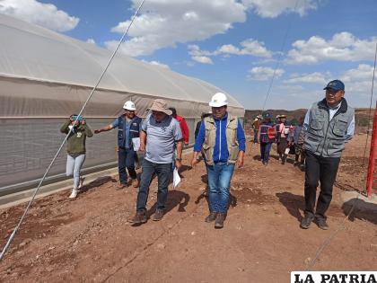 FPS entregó la Implementación de Producción Intensiva de Forraje Verde Hidropónico en Huayllamarca /FPS Oruro