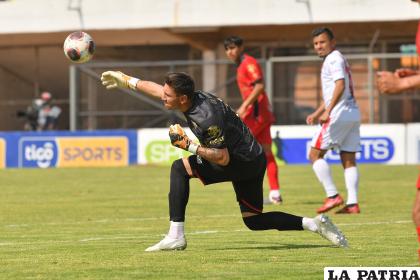 FC Universitario no pudo contra Nacional Potosí e igualaron 0-0 /APG
