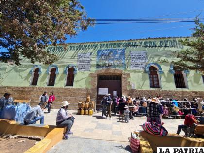 La cárcel de San Pedro de Oruro triplica su capacidad /Emilio Castillo ?? LA PATRIA
