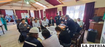 Acto de apertura de sobres /LA PATRIA