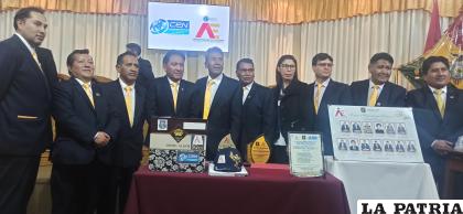 Celebraron el aniversario de la carrera /LA PATRIA