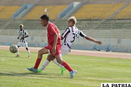 El decano se muestra imparable dentro del torneo local /Jairo Zeballos
