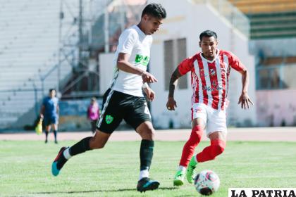 Douglas Ferrufino se paró bien en la defensa del equipo orureño /Jairo Zeballos
