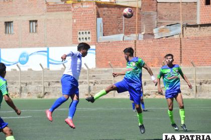Húngaros FC defendió con valentía la ventaja que tenía /LA PATRIA