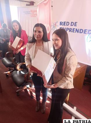 La concejal entregó reconocimientos a mujeres de distintos sectores de la sociedad y emprendedoras 
/LA PATRIA