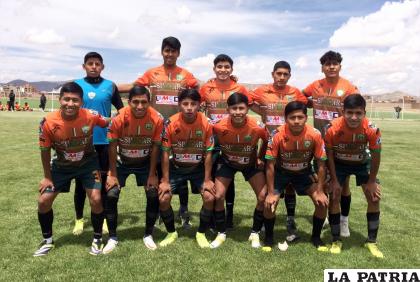 El plantel de Sur-Car cuenta con una buena camada de jugadores juveniles /LA PATRIA