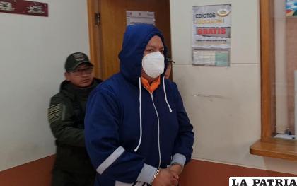 Tras la audiencia cautelar, se determinó la detención preventiva del maestro /Emilio Castillo
