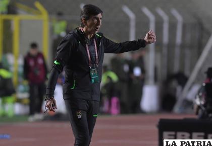 Gustavo Costas considera que con un triunfo en Paraguay las cosas pueden mejorar /APG