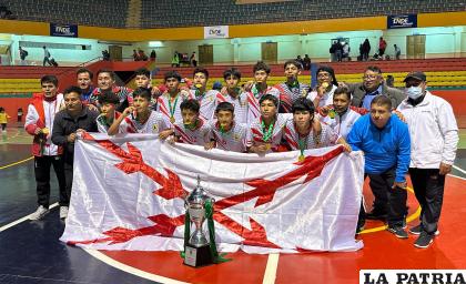 Integrantes de la selección chuquisaqueña de futsal Sub-14 
/Orlando Torrez