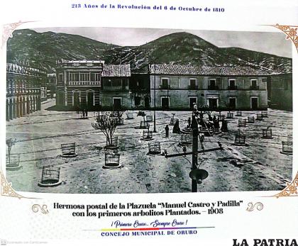Fotografía antigua de la Plazuela ??Manuel de Castro y Padilla? 
/LA PATRIA