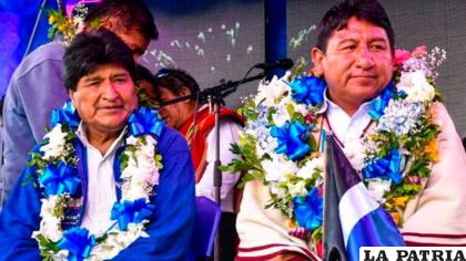 Expresidente, Evo Morales (i) y el gobernador de Potosí, Jhonny Mamani (d)/ RR.SS.