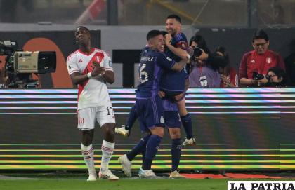 Doblete de Lionel Messi para el triunfo de Argentina en Lima /cadena3.com
