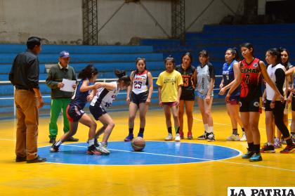 Durante los entrenamientos del seleccionado orureño previo al nacional /LA PATRIA
