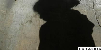 La menor fue abusada por su propio hermano 
/Referencial AFP