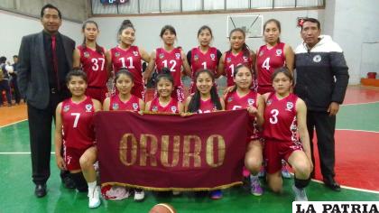 Integrantes de la selección de Oruro, marchan por el camino correcto /René Mostajo