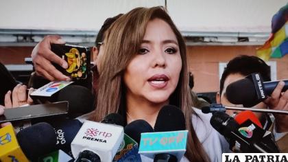 La viceministra Alcón descartó persecución política a cívicos cruceños /LA PATRIA