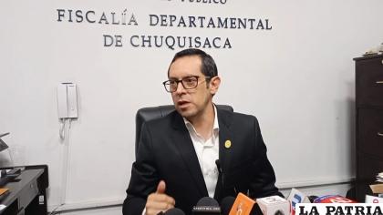 El Fiscal Departamental de Chuquisaca en contacto con los medios /Fiscalía