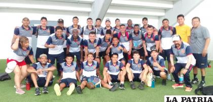El equipo de CDT Real Oruro al final del partido en Yacuiba /Romina Arancibia