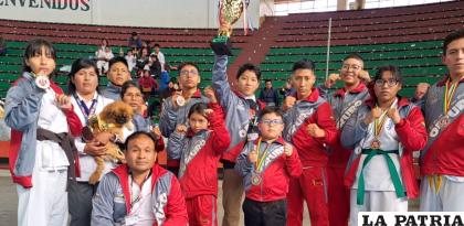Buena participación de la delegación orureña en el Grand Prix de karate /LA PATRIA