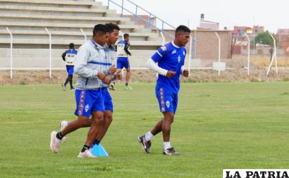 Los jugadores se mostraron optimistas para terminar primeros de su grupo /LA PATRIA