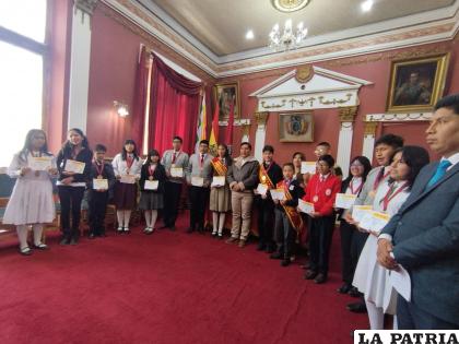Posesionan al nuevo Comité Municipal de Niñas, Niños y Adolescentes Gestión 2023-2025 /DIO
