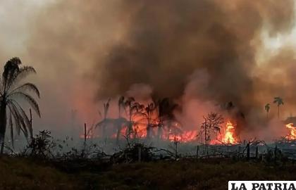 Incendio forestal en San Ignacio de Velasco /RRSS