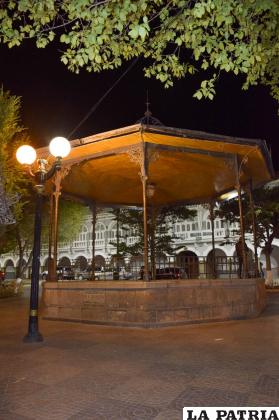 El kiosco cuyas piezas fueron fundidas en Escocia /LA PATRIA