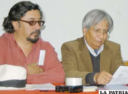 Edgar y Orlando Alandia Cañipa que presentaron la convocatoria para el Premio Nacional de Composición Musical “Orlando Alandia Pantoja”