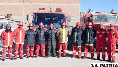 Personal de la Unidad de Bomberos