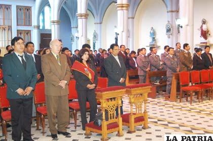 Obispo de la Diócesis de Oruro pide a los orureños querer más a su tierra con motivo de la celebración del 1 de Noviembre, Fundación de Oruro