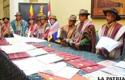 Los habitantes originarios de Oruro cuentan con documentos ancestrales que prueban su dominio sobre los territorios en disputa con Potosí