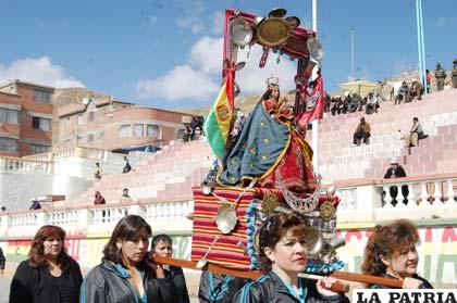 La Virgen del Socavón, inspiración en la peregrinación de miles de danzarines
