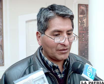 Ley Minera está en proceso de elaboración, dijo Walter Morochi