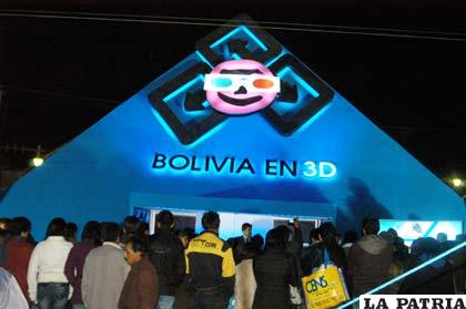 Vista del stand de Soboce “Bolivia en 3D”
