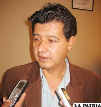 Roberto Amusquibar, director del Servicio Departamental de Salud (Sedes)