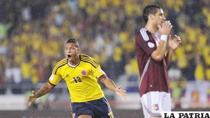 Freddy Guarín anotó para la selección de Colombia
