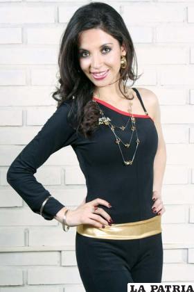 Adriana Romano Villegas - Modelo Paceña