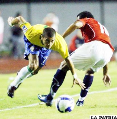 Daniel Alves retorna a la selección de Brasil